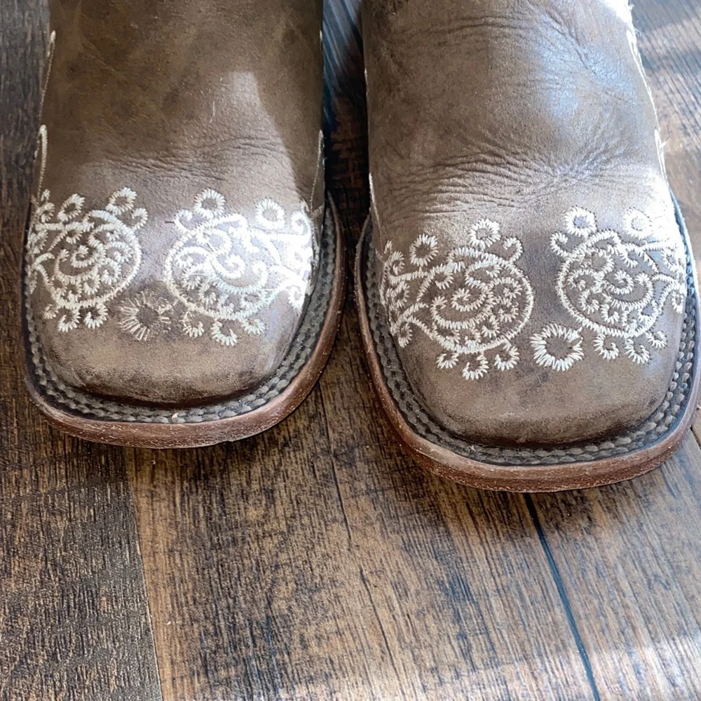 holster these stylish
